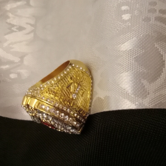 Buccaneers Ring - Picture 3 of 4